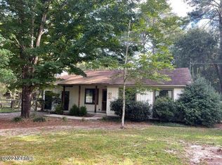575 Yadkin Rd, Southern Pines, NC 28387