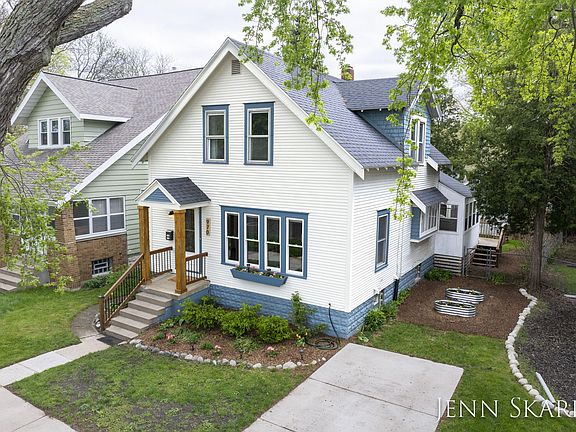 2nd image of 970 Lincoln Ave NW