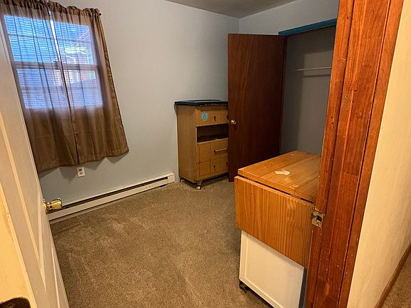 5th image of 562 Chestnut St #B