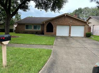 16134 White Star Dr, Houston, TX 77062
