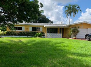 6760 SW 11th St, Hollywood, FL 33023