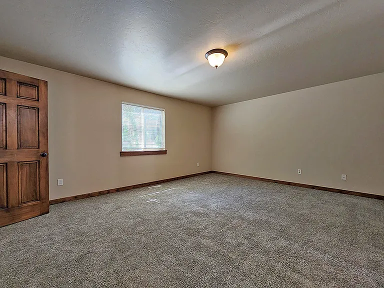 115 N Gem St — Photo 8
