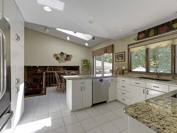 4th image of 7890 Lower 139th Ct