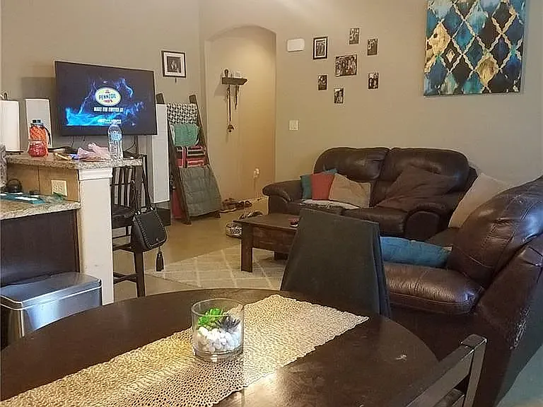 1091 Carolyn Cv — Photo 11
