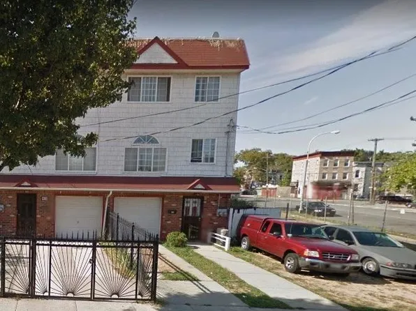 406 Milford St, Brooklyn, NY 11208
