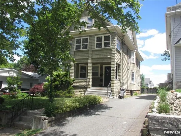 23 Highland Cross Floor 1, Rutherford, NJ 07070