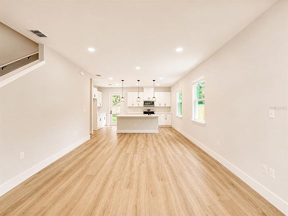 4th image of 807 SANTA BARBARA DRIVE