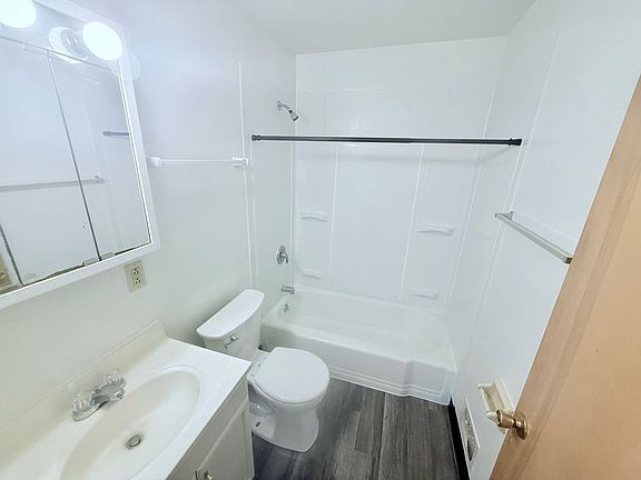 4th image of 718 S 7th Ave #6d306047b