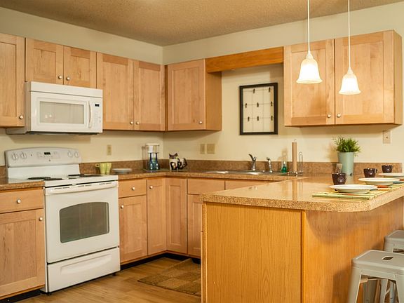 5th image of 1230 Mountain View Dr APT B