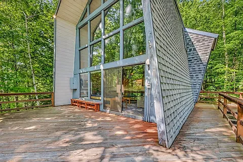 4 bed, 1465 sqft, $2,900 — Photo 2
