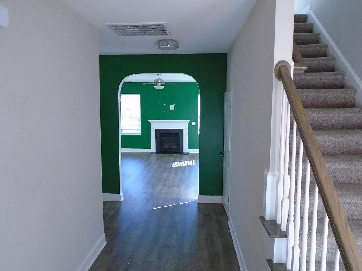 Building Photo - 2240 Mannington Dr