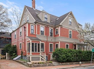 48 Hawthorn St, Cambridge, MA 02138