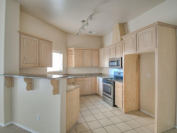 5th image of 4715 Spanish Sun Ave NE