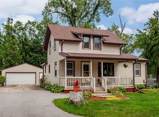 320 E 12th St N, Newton, IA 50208