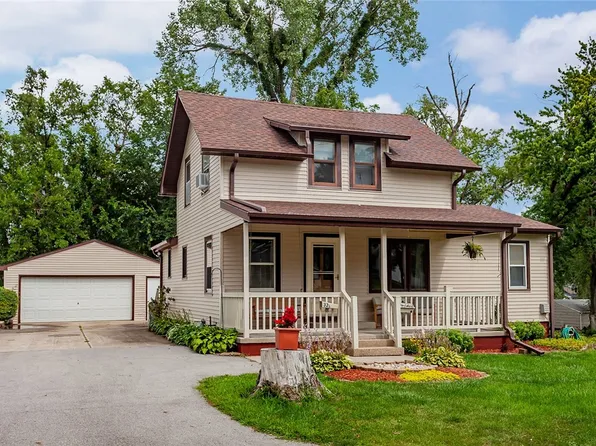 320 E 12th St N, Newton, IA 50208