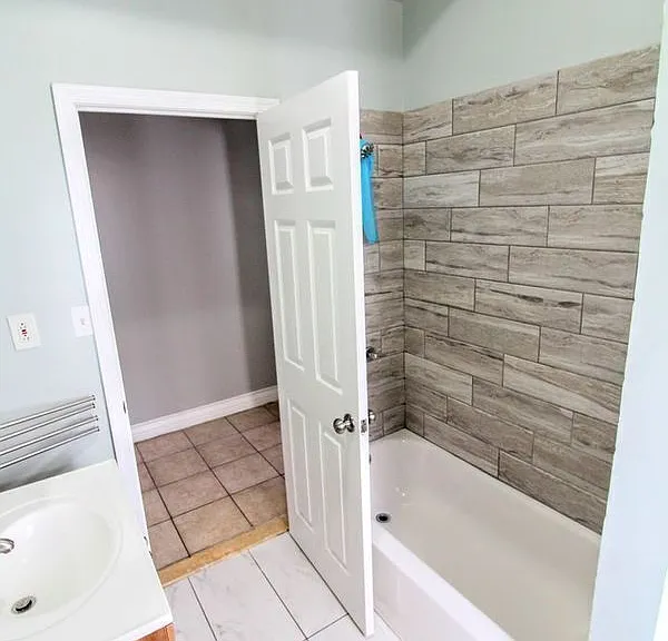 2212 N Camac St #5 — Photo 22