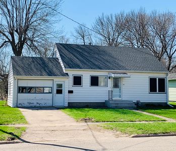 151 S 8th Ave E, Hartley, IA, 51346