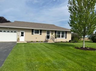 4250 S Pecatonica Rd, Winnebago, IL 61088