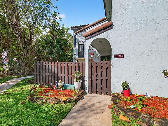 3rd image of 22380 Pineapple Walk Drive