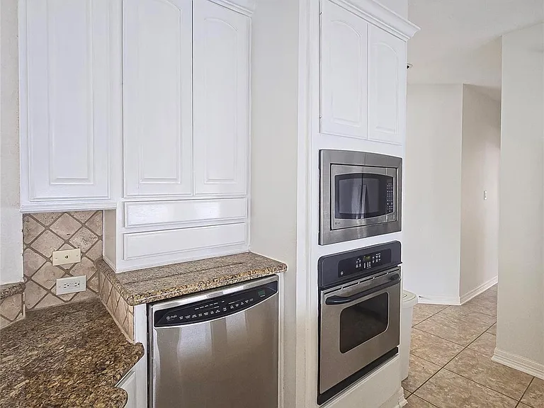 6506 Monte Bello Ridge Ln — Photo 16