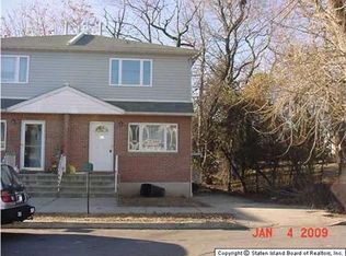 410 Raritan Ave, Staten Island, NY 10305