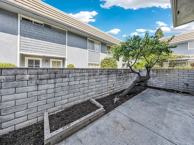 850 Arcadia Ave #5 — Photo 5