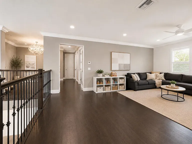 16849 Pierre Cir — Photo 18