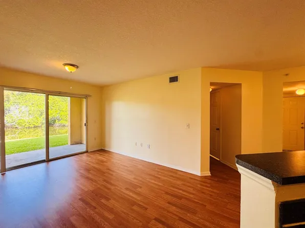 4171 San Marino Blvd APT 108, West Palm Beach, FL 33409
