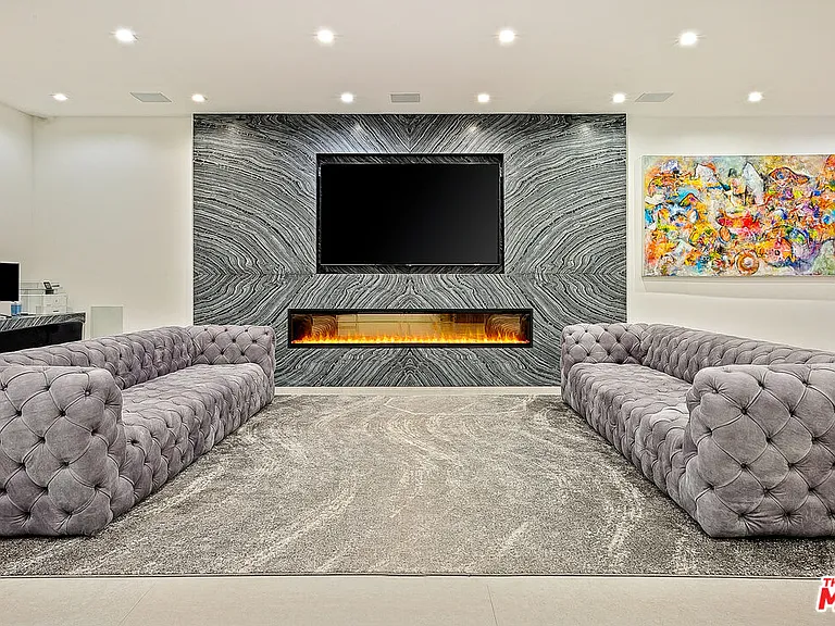 128 N Laurel Ave — Photo 47