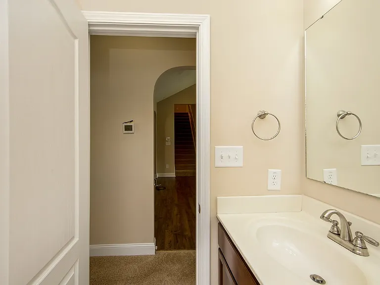 620 Stonebriar Ave — Photo 10