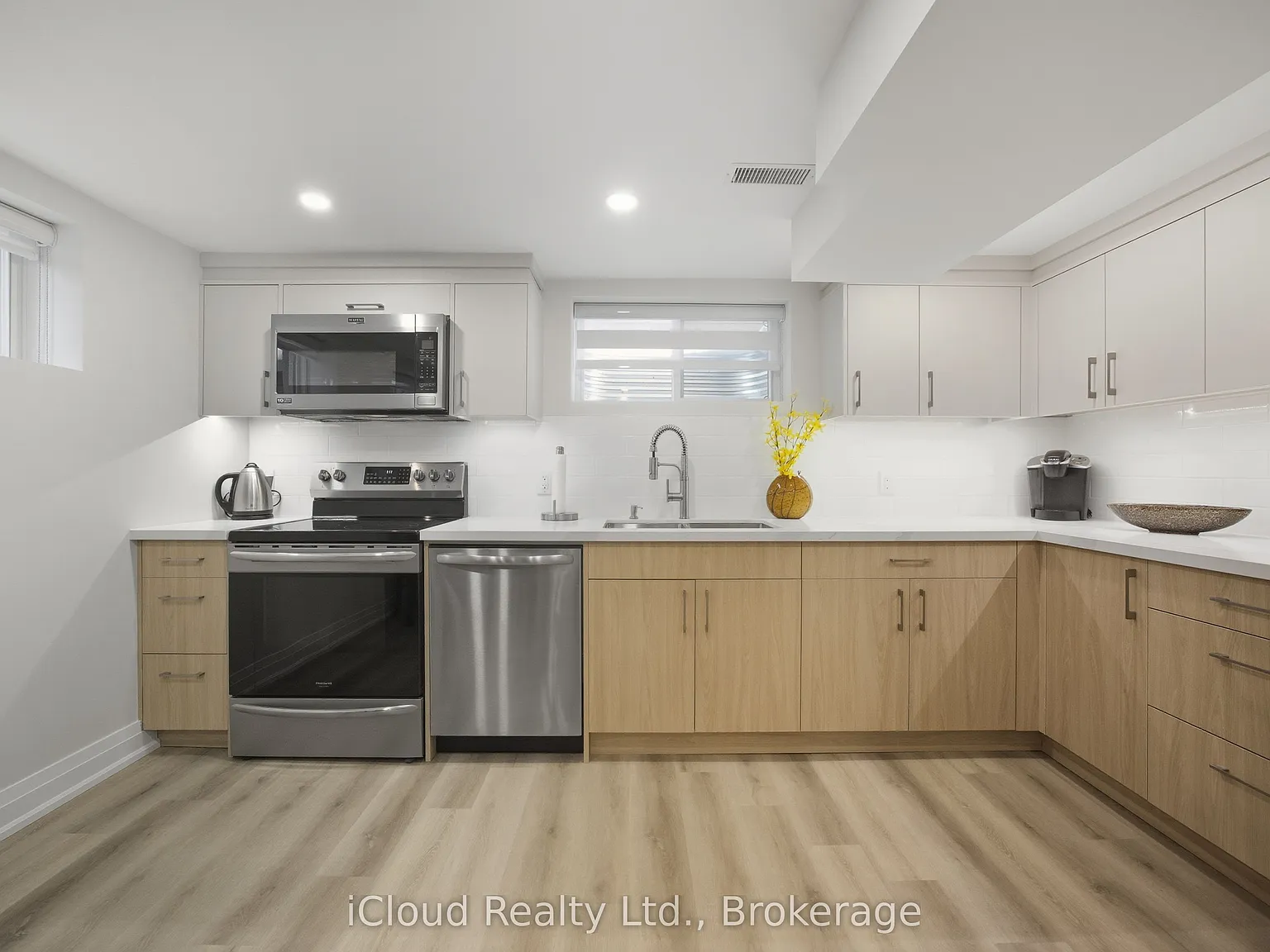 2 bed, $4,000 — Photo 4