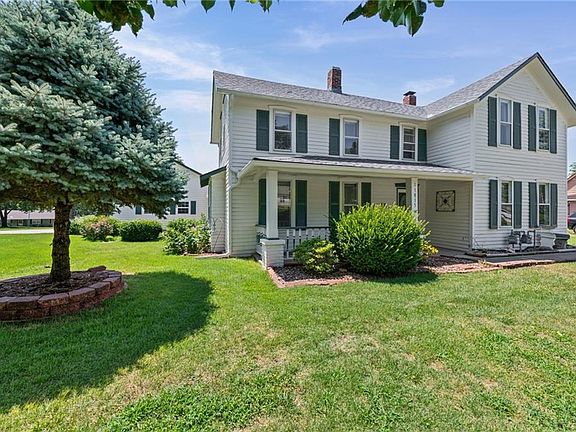 2nd image of 11815 Johnson Dr