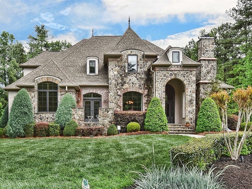1st image of 107 Tea Olive Ln