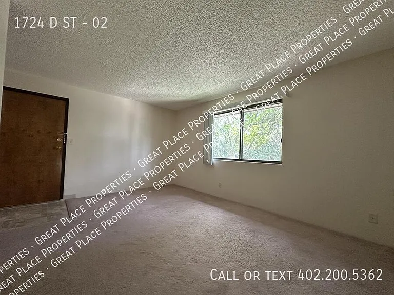 1724 D St #2 — Photo 8
