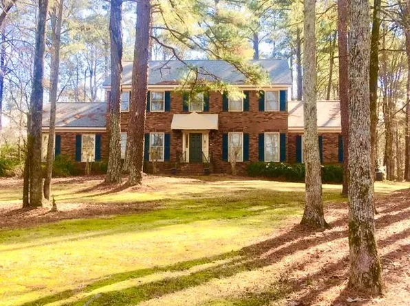 5828 Northern Dancer Dr, Macon, GA 31210