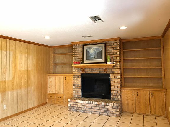 2nd image of 2600 Juniper Dr