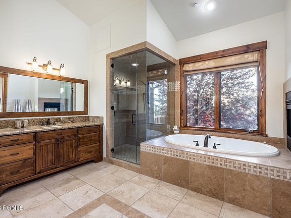 5th image of 3592 Solamere Dr