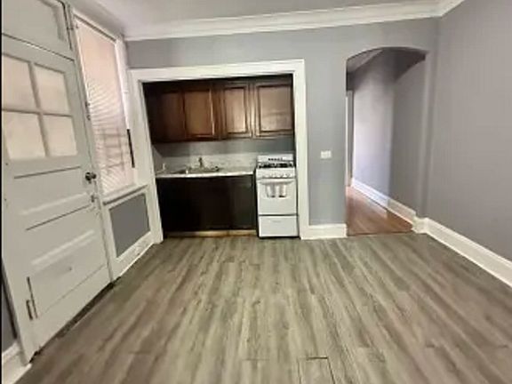 5th image of 1706 W 81st St #2