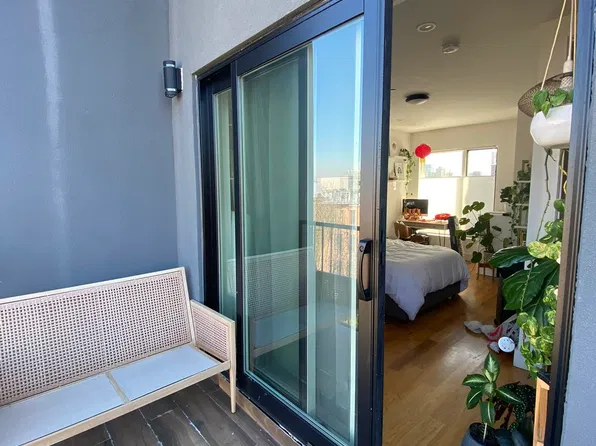 157 Lexington Avenue image 1 of 14