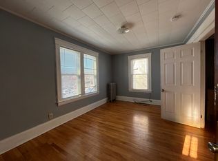 3 Millbrook St #2, Worcester, MA 01606