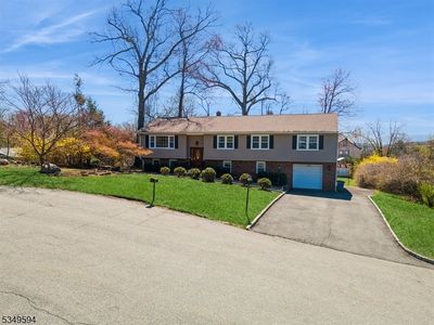 46 Ross Ln, North Haledon, NJ, 07508