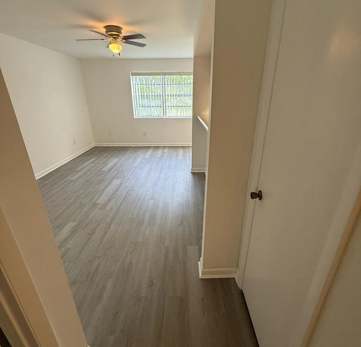 2 bed, 1.5 bath, 1019 sqft, $2,100 — Photo 3