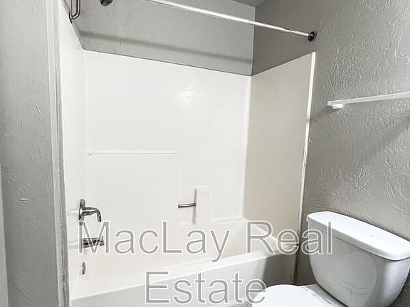 4th image of 1421 E Fillmore St #4