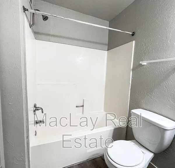 1421 E Fillmore St #4 — Photo 7