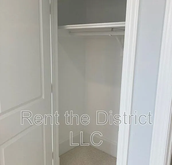 1324 Euclid St NW #205 — Photo 7