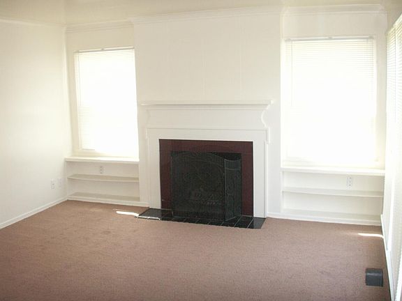 2nd image of 8819 Edgewater Dr SW