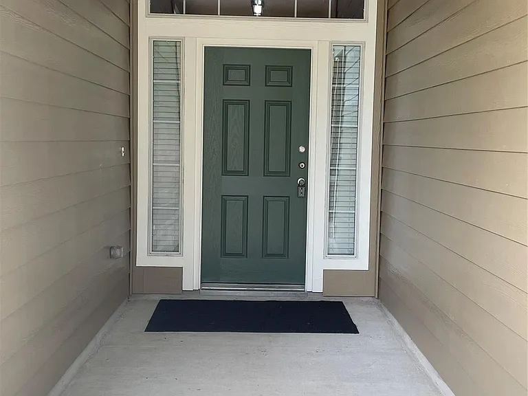 12218 Grand Portage Ln — Photo 2