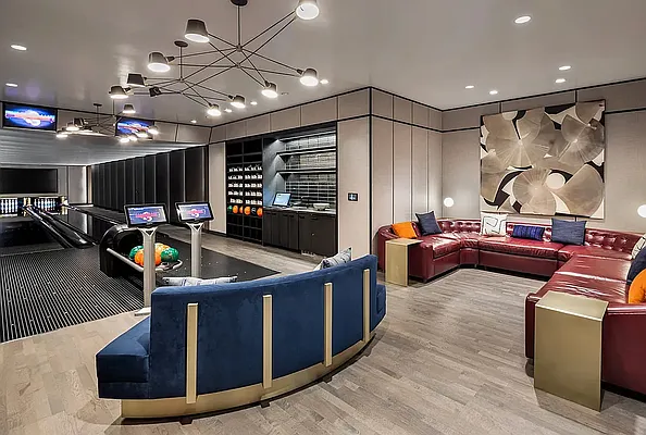 Rented by Villa Spaces Inc. | media 2