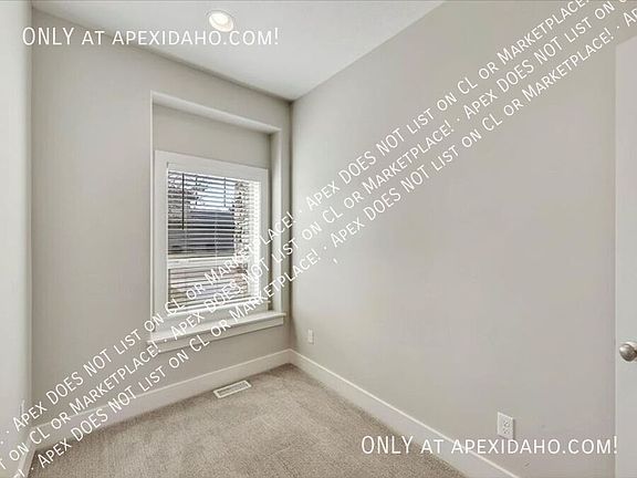 5th image of 3332 S Cadet Ave