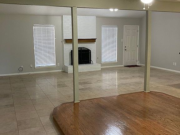 5th image of 16203 Parksley Dr